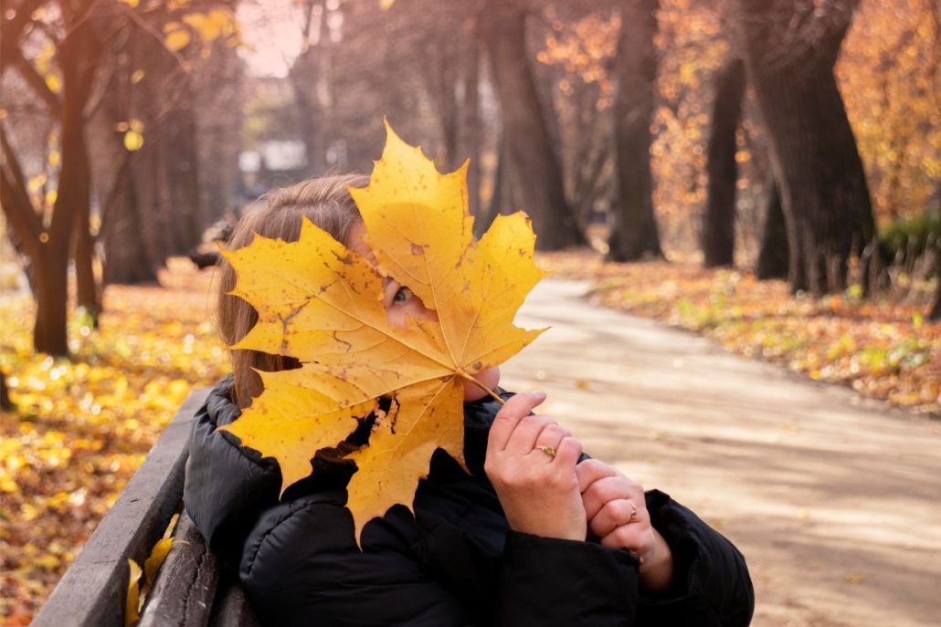 _echi Frau im Herbst (1200 x 800 px)